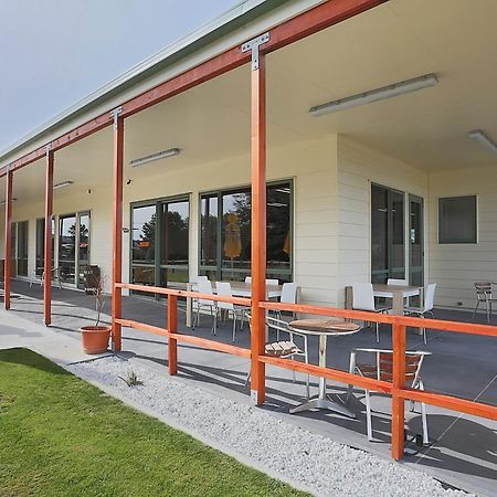 Hotel Tui Base Camp Tuatapere Zewnętrze zdjęcie