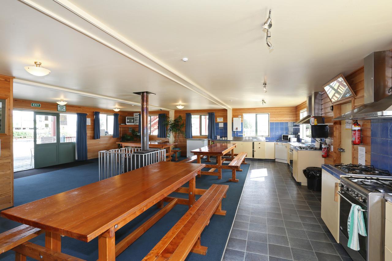 Hotel Tui Base Camp Tuatapere Zewnętrze zdjęcie