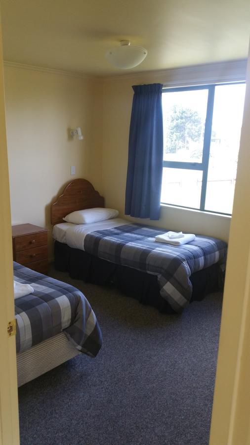 Hotel Tui Base Camp Tuatapere Zewnętrze zdjęcie